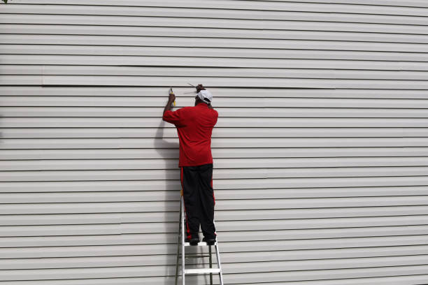 Affordable siding repair and maintenance services in Clearlake Riviera, CA